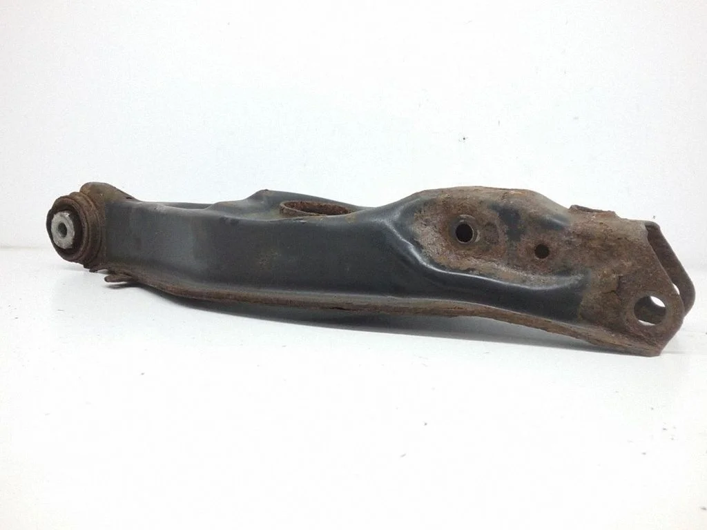 Rear upper control arm/wishbone