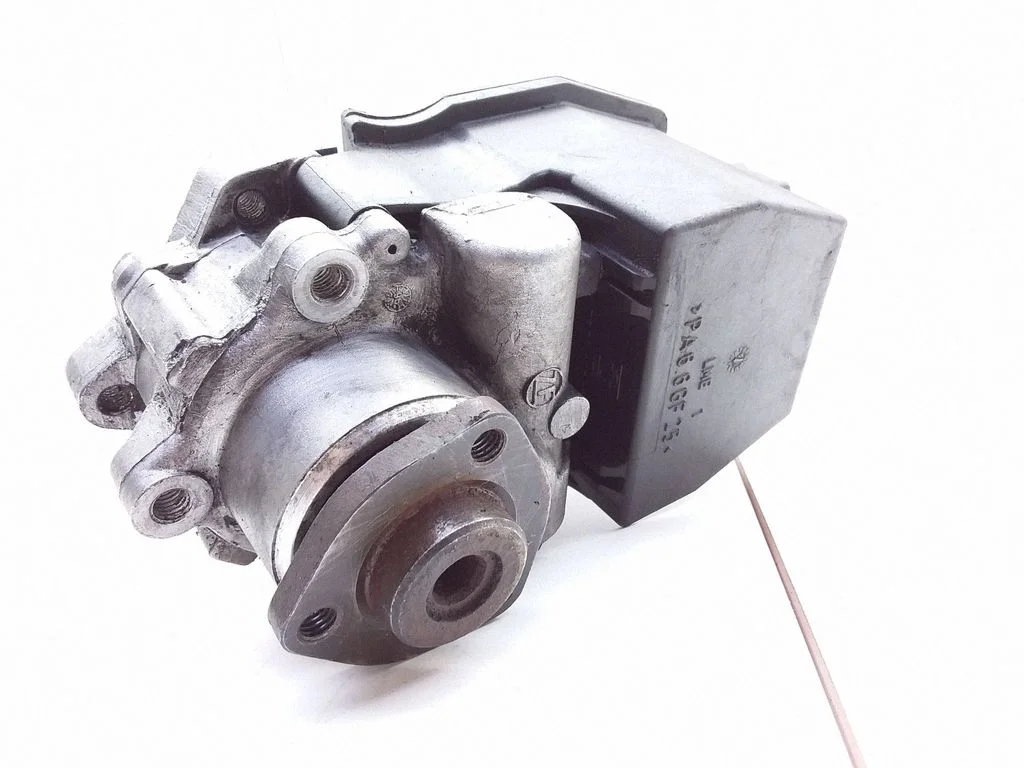 Roolivõimendi pump – Mercedes-Benz C-klass AMG W202 (1993-2000)