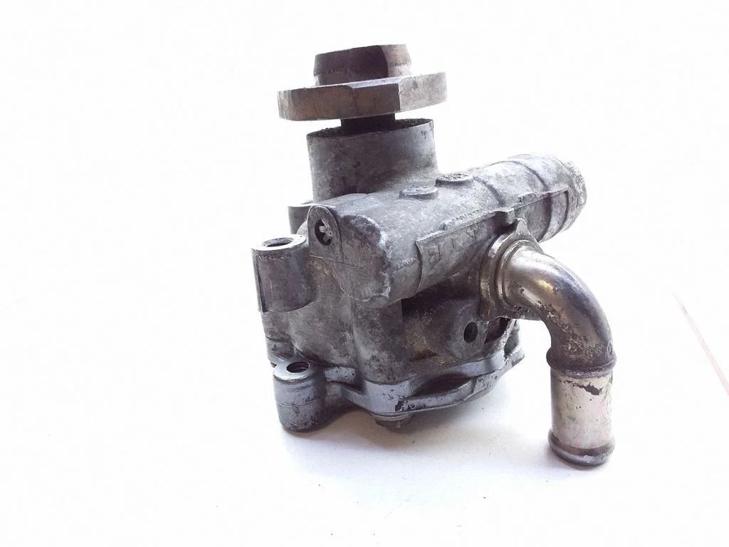 Power steering pump – Volkswagen Golf IV (1998-2005)