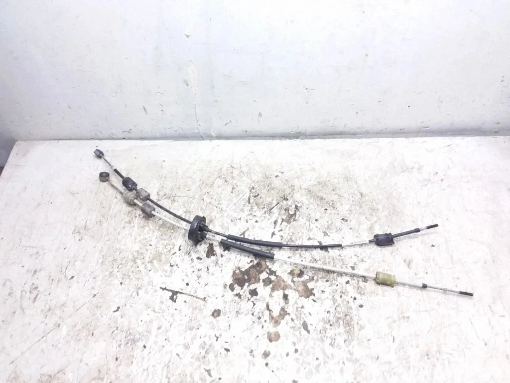 Gear shift cable linkage – Opel Insignia A (2008-2017)