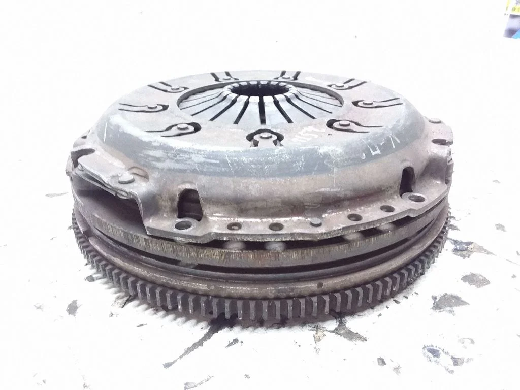 Clutch set kit – Volvo S70  V70  V70 XC (1997-2000)
