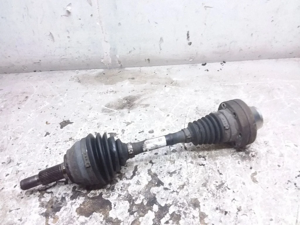 Front driveshaft – Volkswagen Touareg I (2002-2010)
