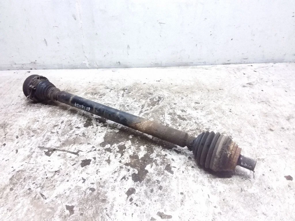 Front driveshaft – right