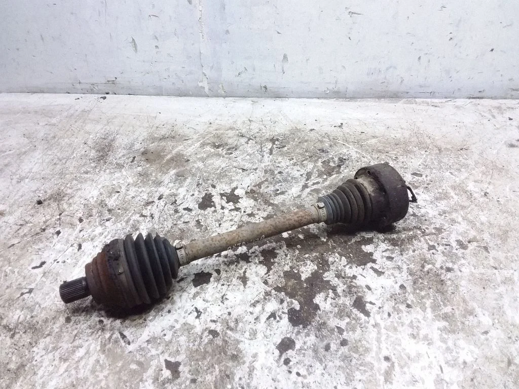 Front driveshaft – left