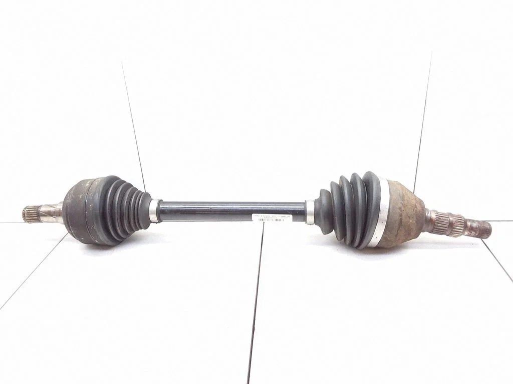 Front driveshaft 13228204