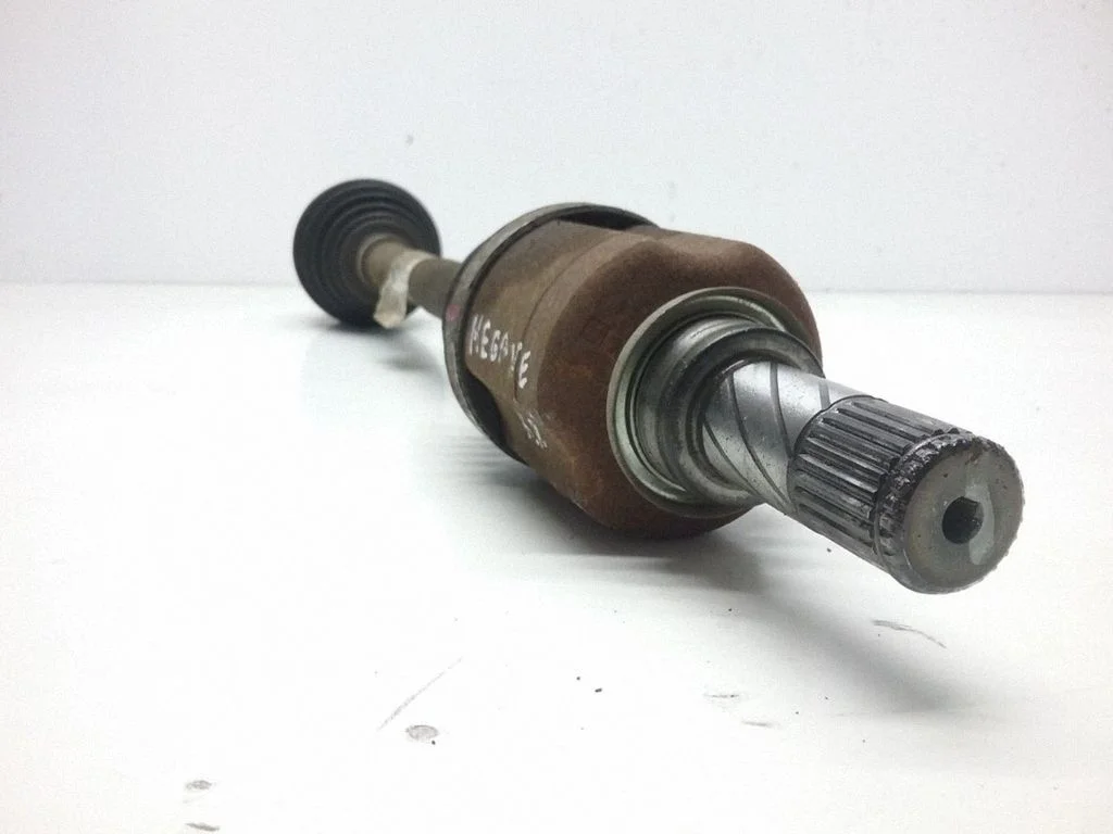 Priekšējā pusass 8200847584