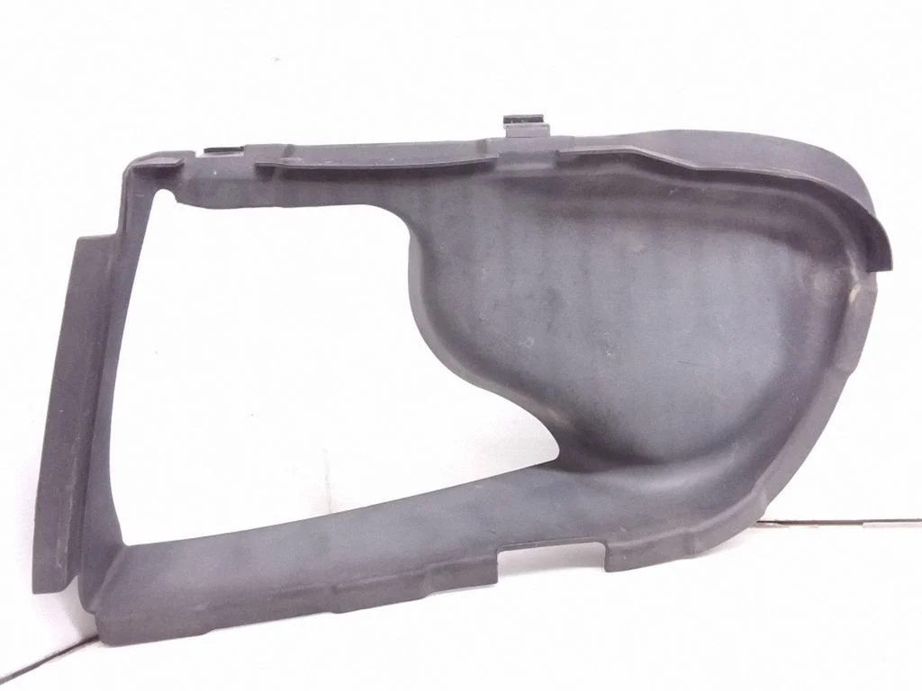 Priekšējā bampera turētājs DHC100330