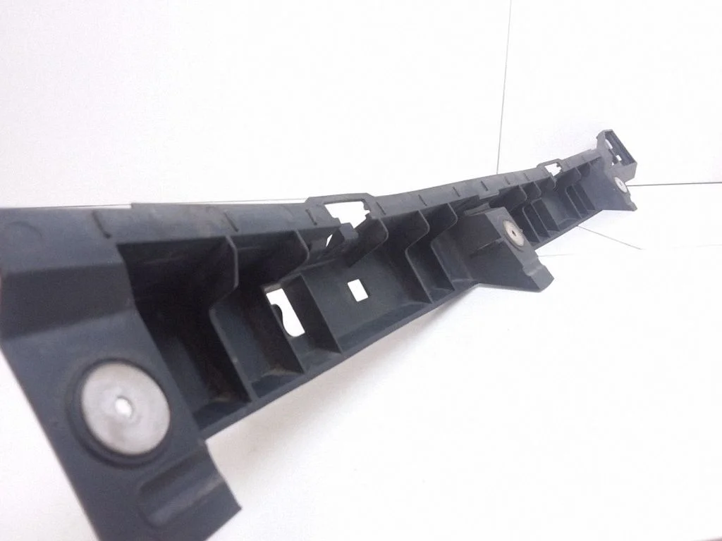Esistange kinnitusklamber – Opel Astra H (2004-2012)