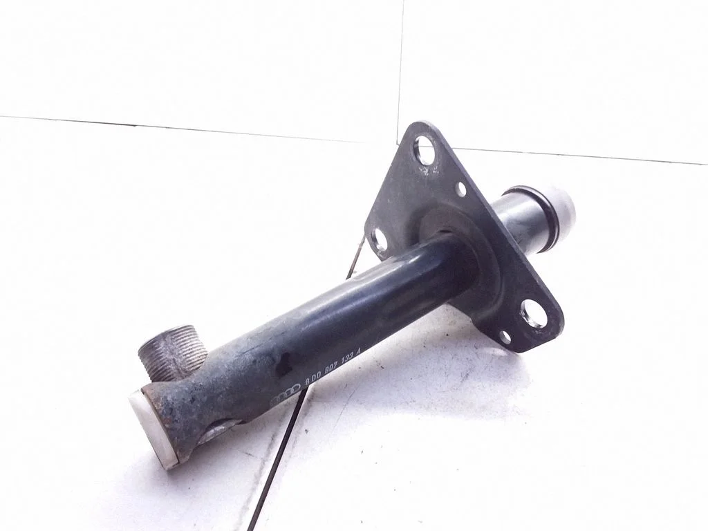 Front bumper mounting bracket – Audi A4 S4 B5 8D (1994-1999)