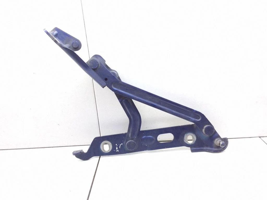Tailgate/trunk/boot hinge 6L5827302D