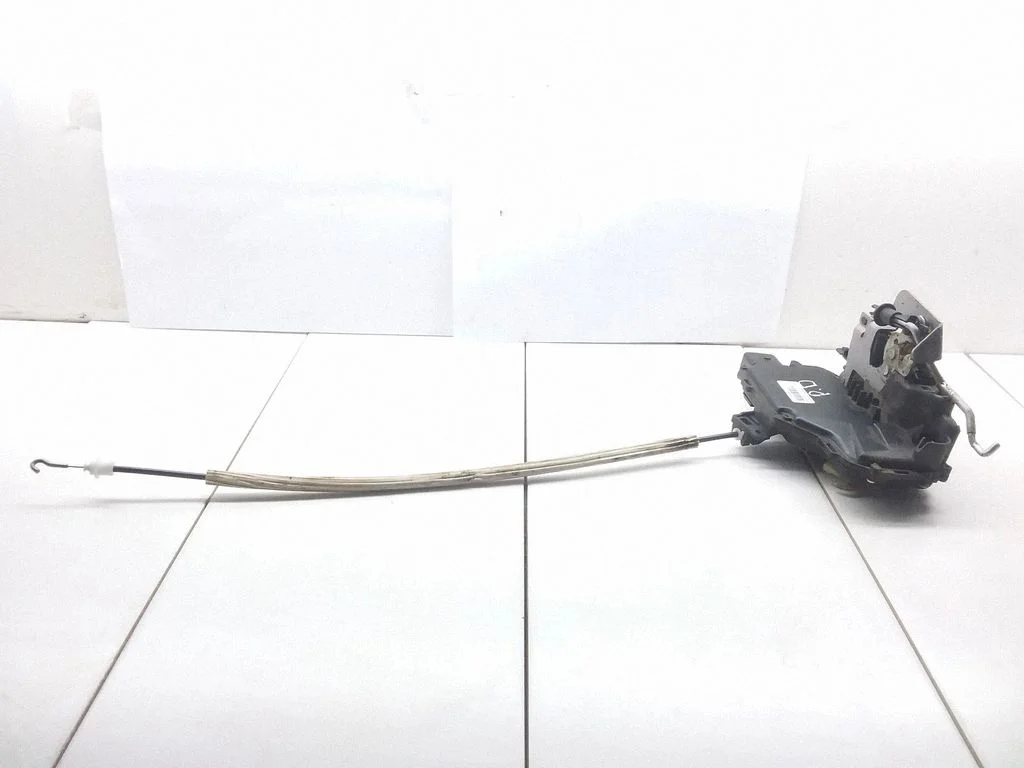 Front door lock – Audi A6 Allroad C5 (1999-2005)