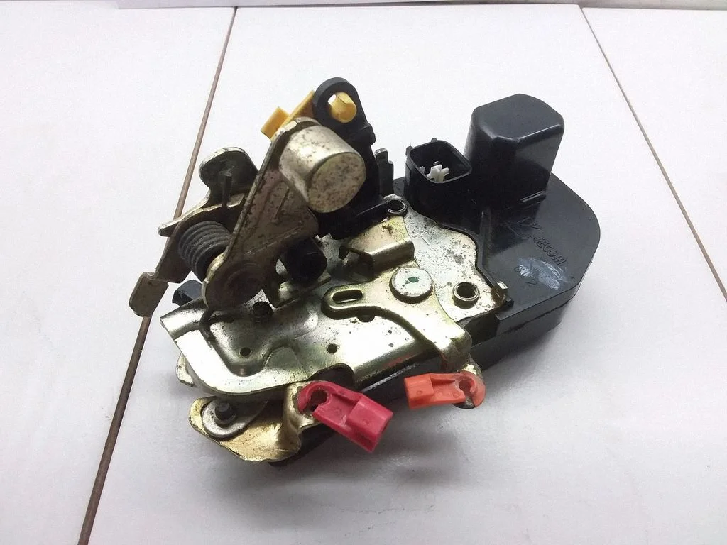 Front door lock 2230N