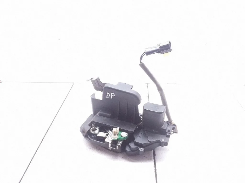 Front door lock A045777
