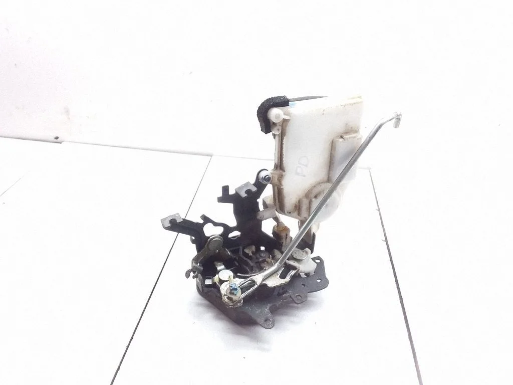 Front door lock Y18TR1