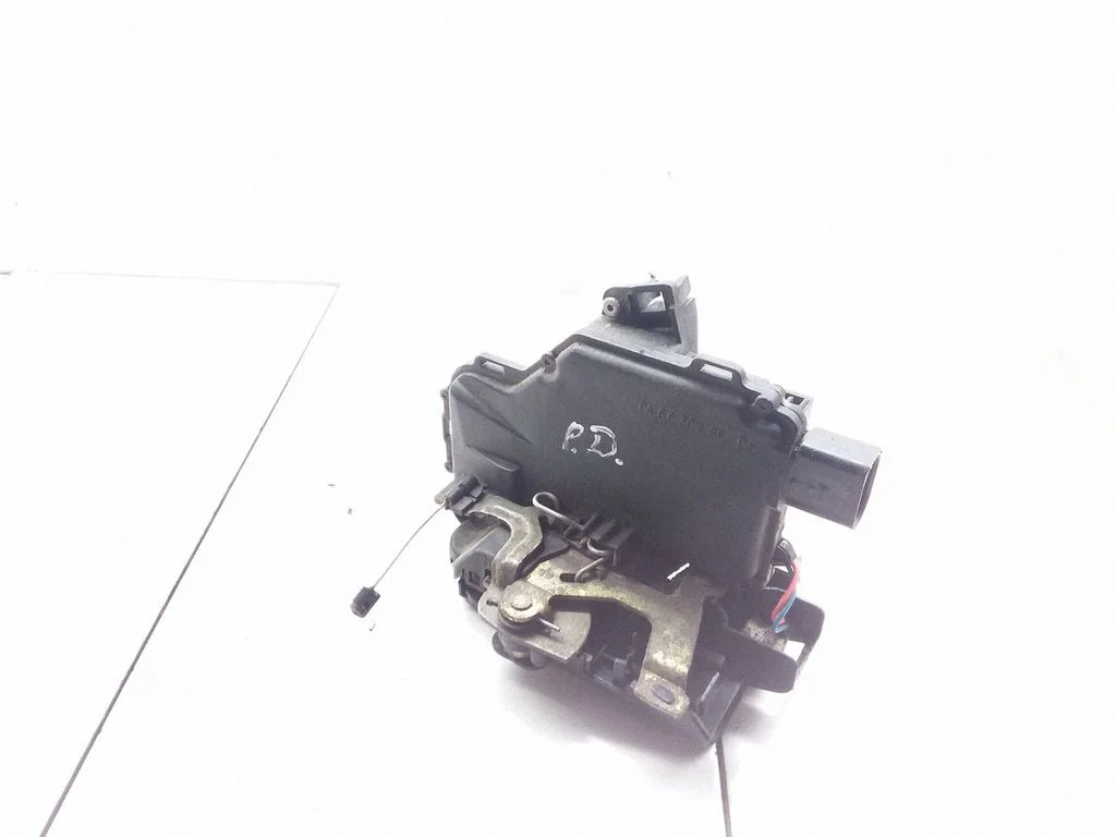 Front door lock – Seat Toledo II (1M) (1998-2006)