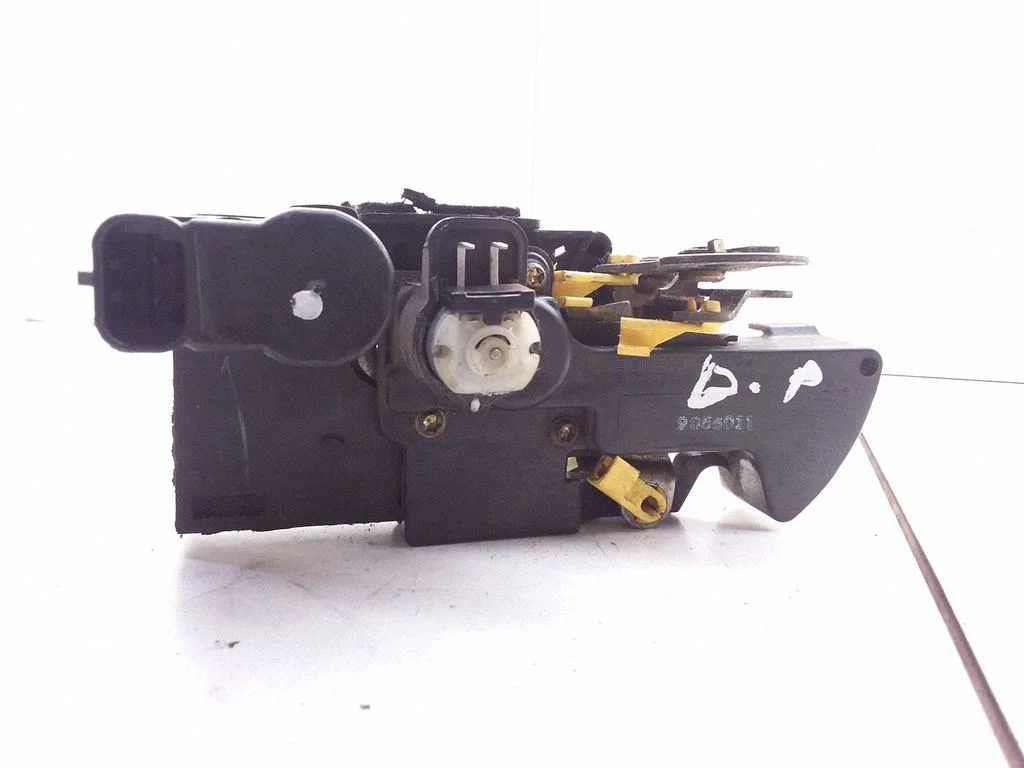 Front door lock – Opel Frontera B (1998-2004)