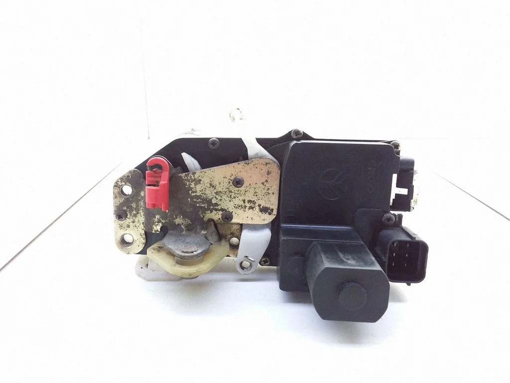Front door lock – front left