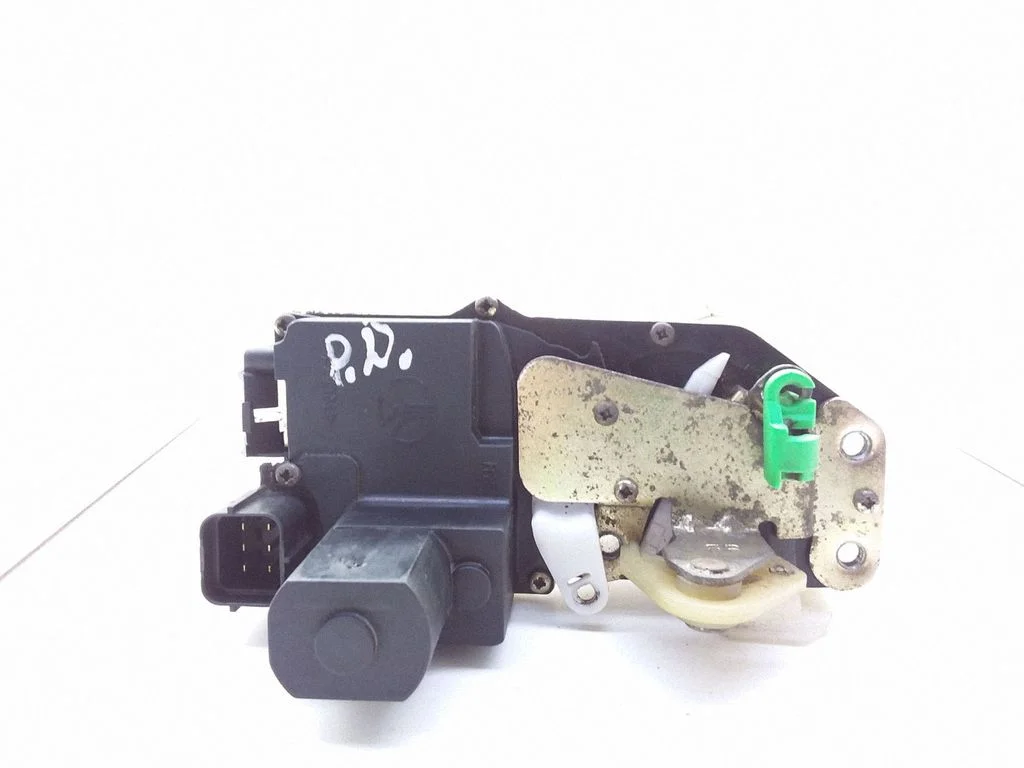 Front door lock – front right