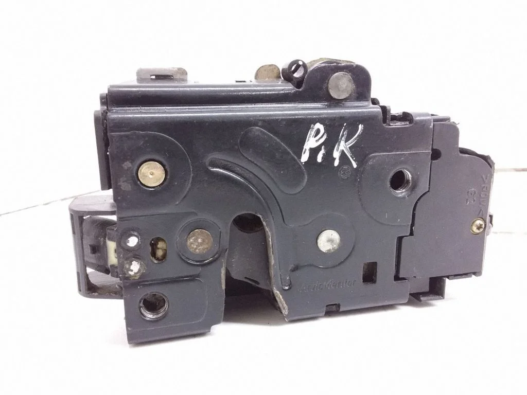 Front door lock – left