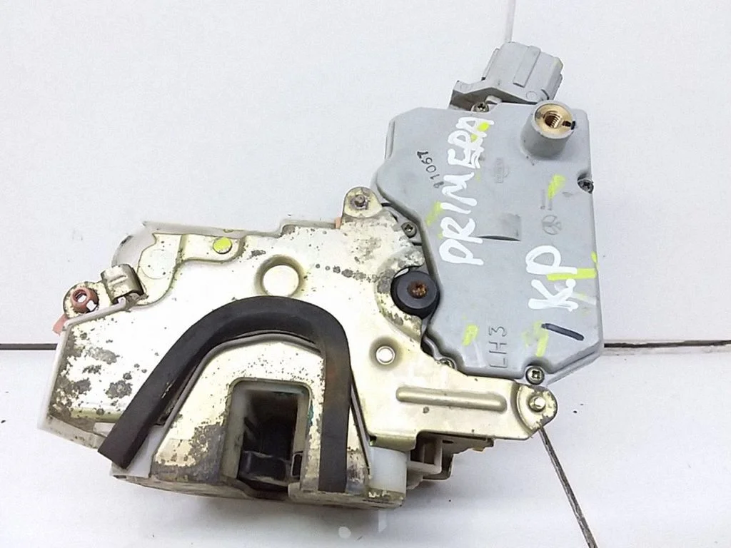 Front door lock 805032F000
