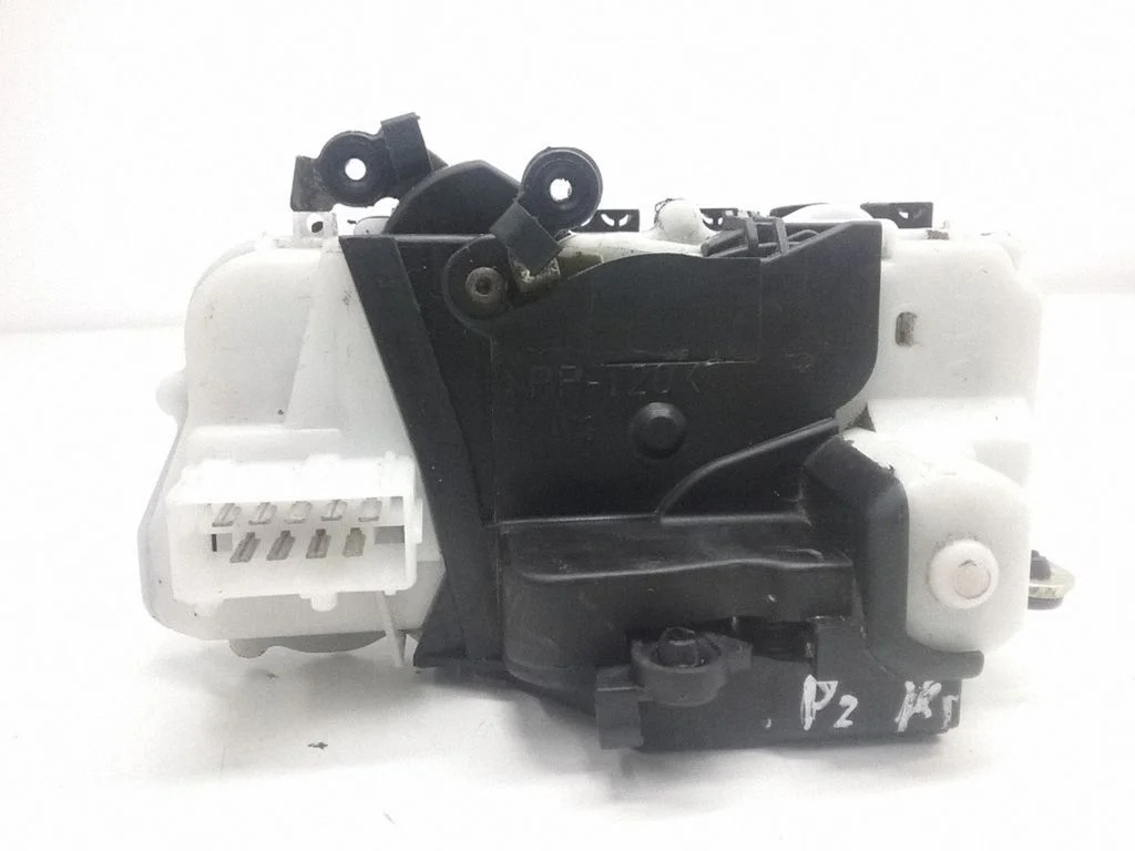 Front door lock – front left