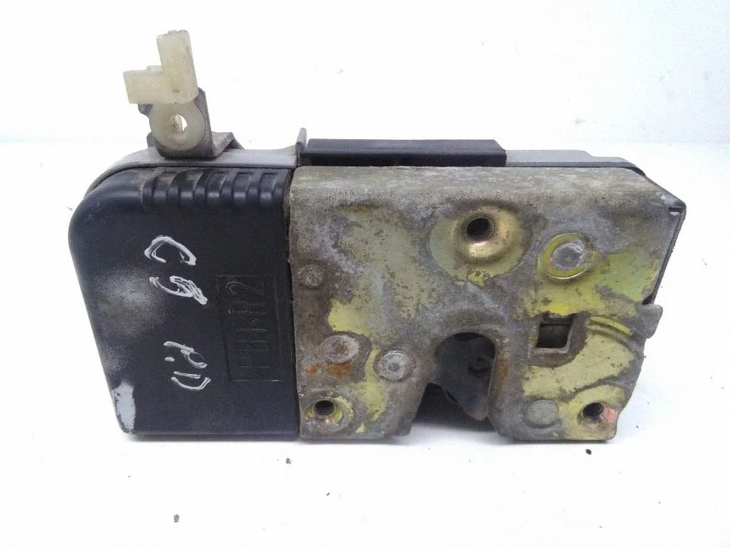 Front door lock – right