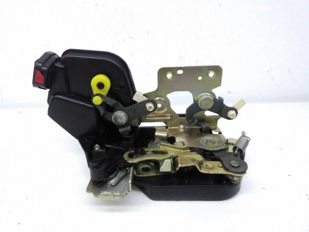 Front door lock – left