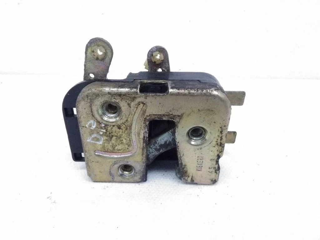 Front door lock 4591 – Volvo 440 (1989-1996)