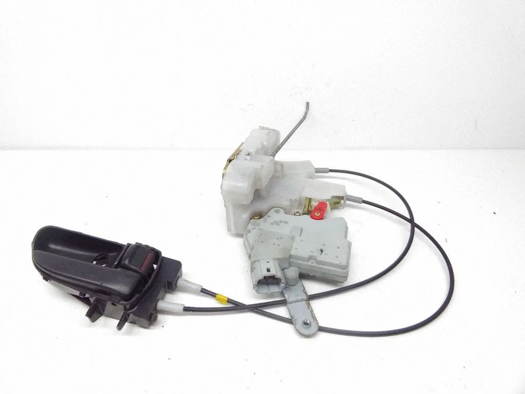Front door lock – right