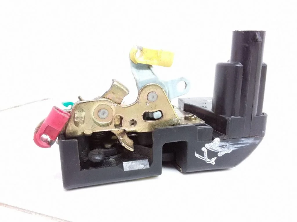 Front door lock – Chrysler Grand Voyager III (1995-2000)