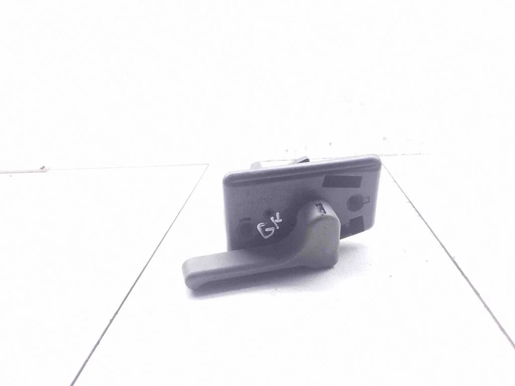 Tagaukse sisemine käepide A9067400188