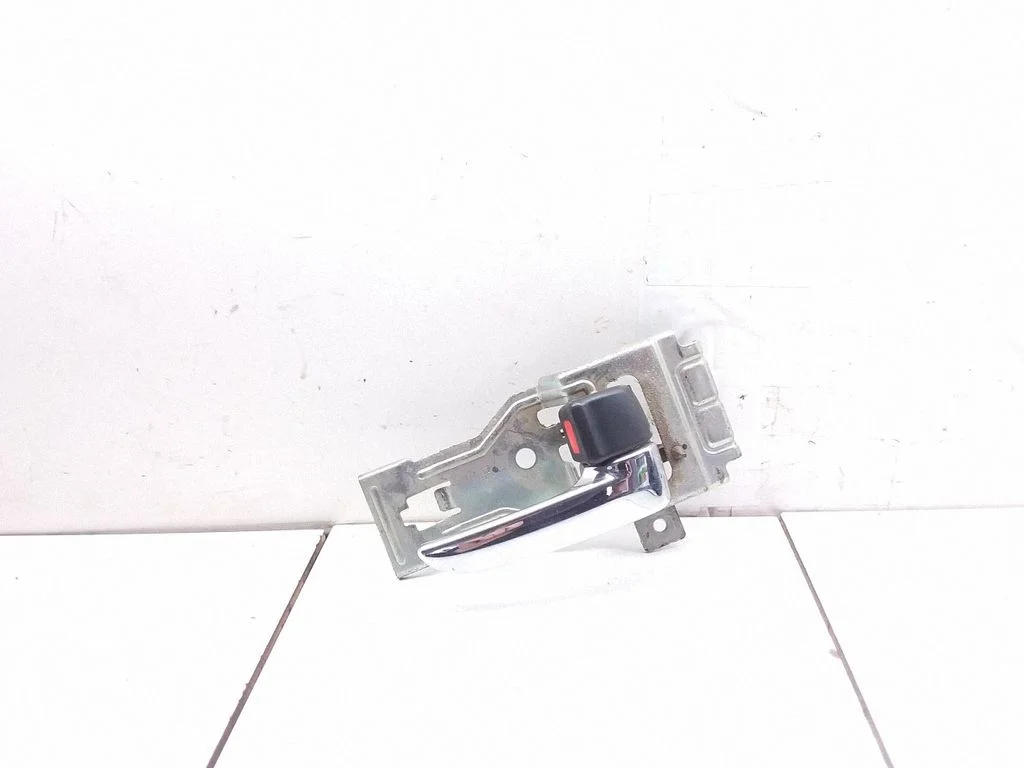Rear door interior handle – Ford Ranger (2007-2011)