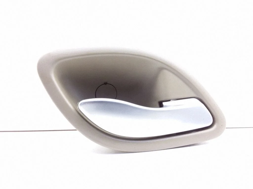 Rear door interior handle
