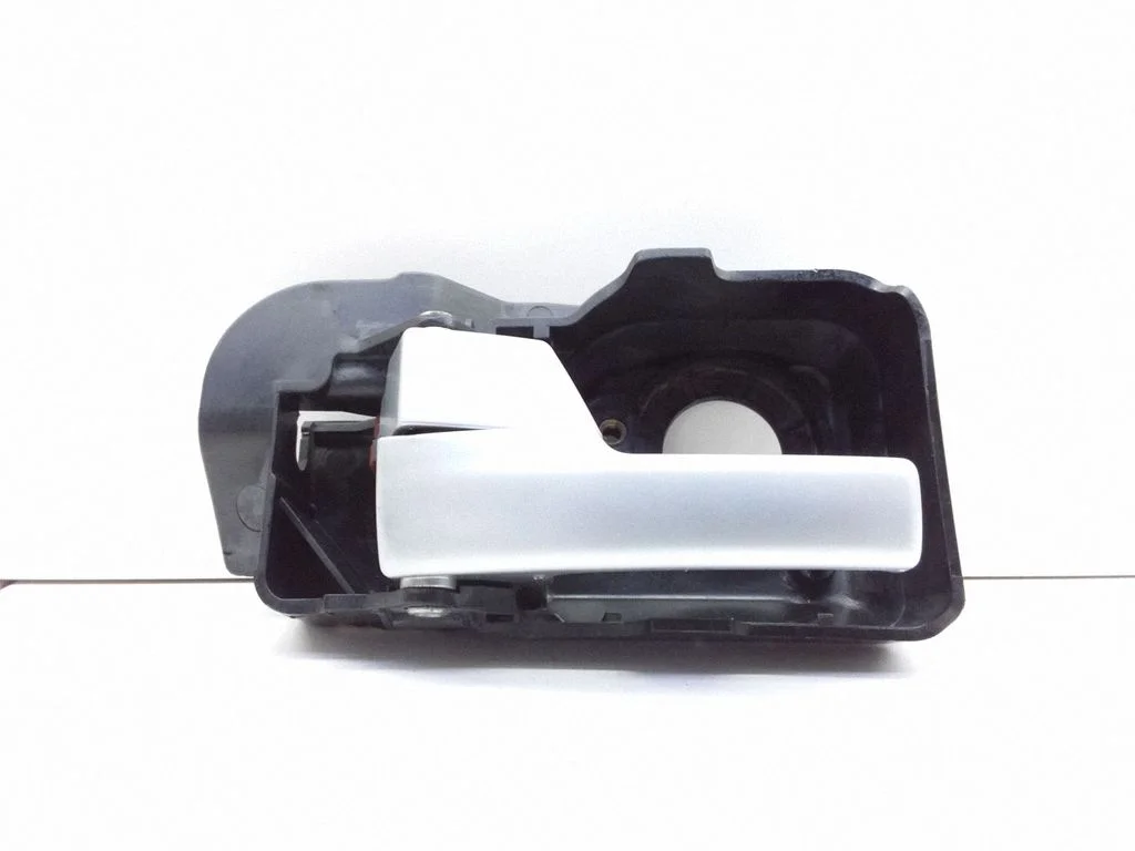 Rear door interior handle – Ford Mondeo Mk III (2000-2007)