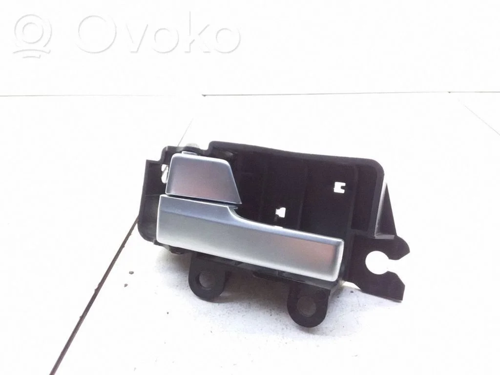 Tagaukse sisemine käepide – Ford Focus C-MAX (2003-2010)