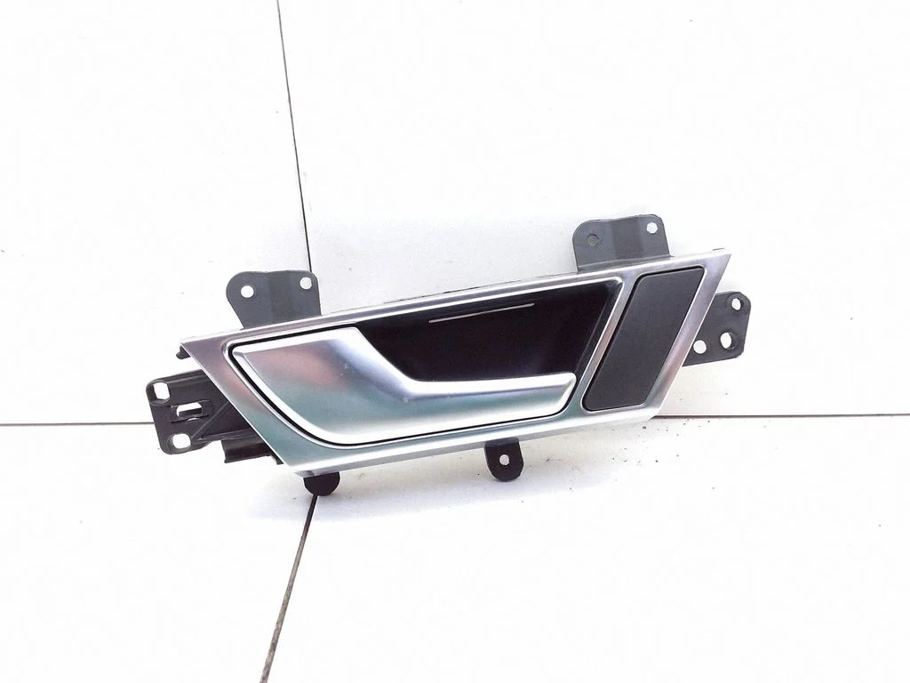 Rear door interior handle – Audi A6 Allroad C6 (2006-2011)