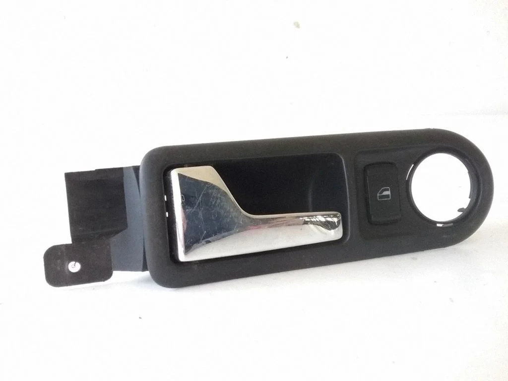 Rear door interior handle – Volkswagen Passat B5 (1997-2000)