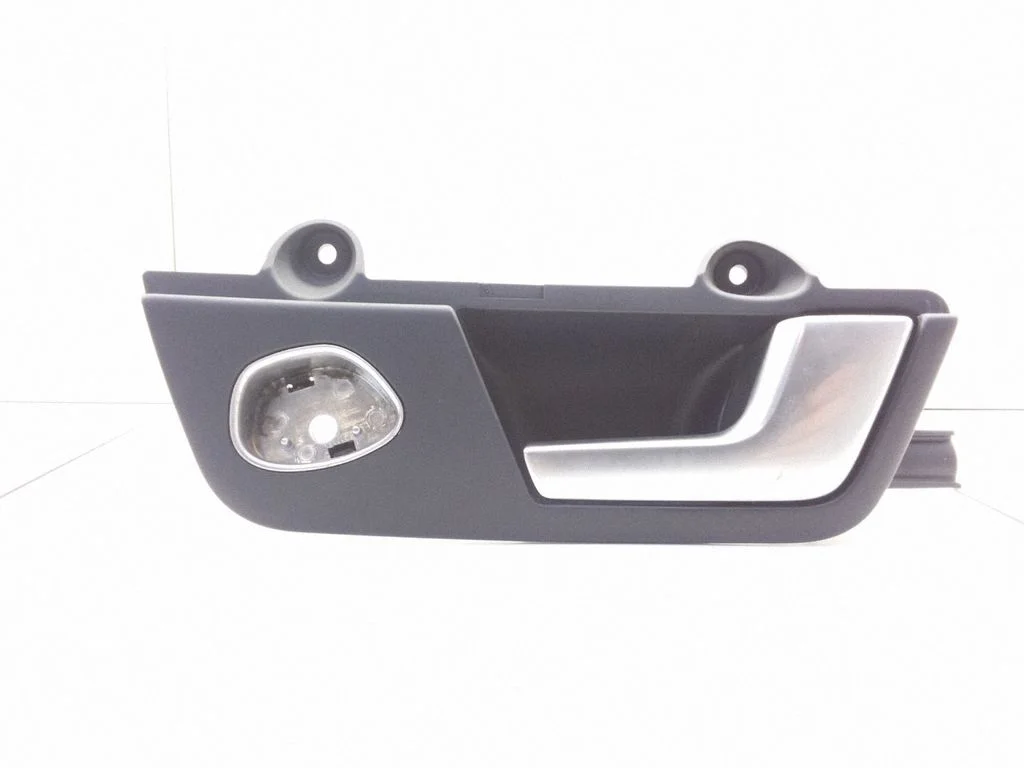 Rear door interior handle