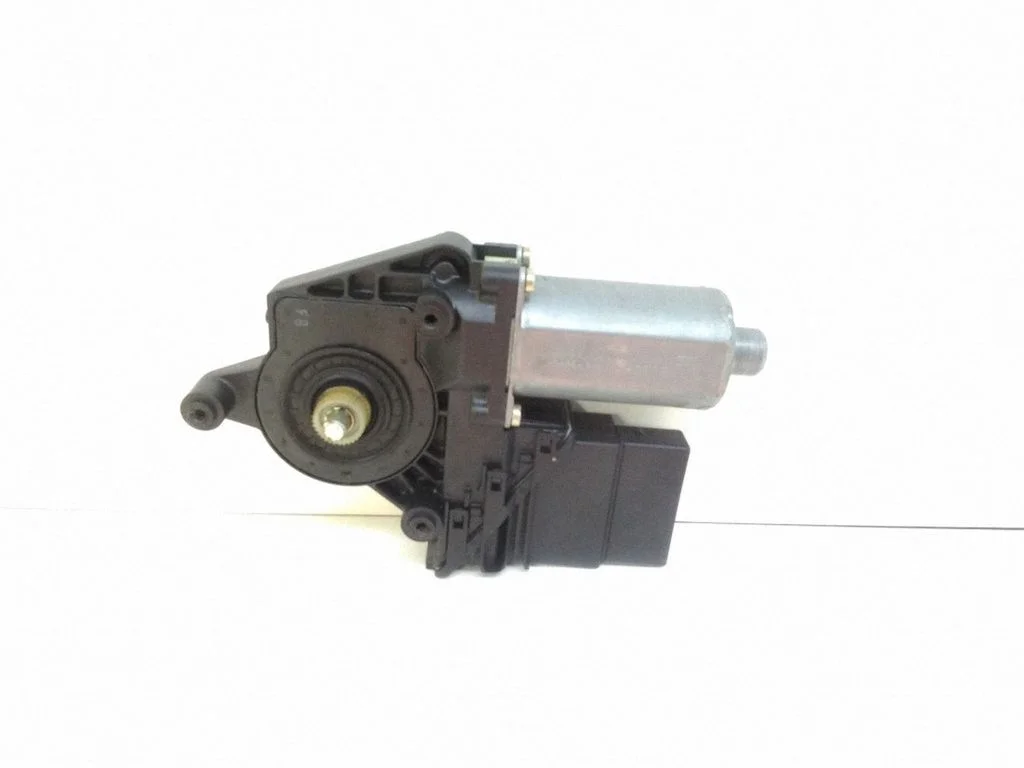 Rear door window regulator motor 3B9839751