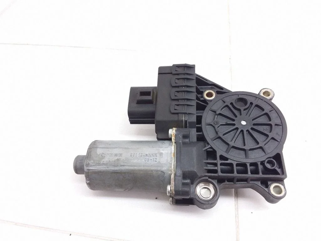 Rear door window regulator motor 991134XXX