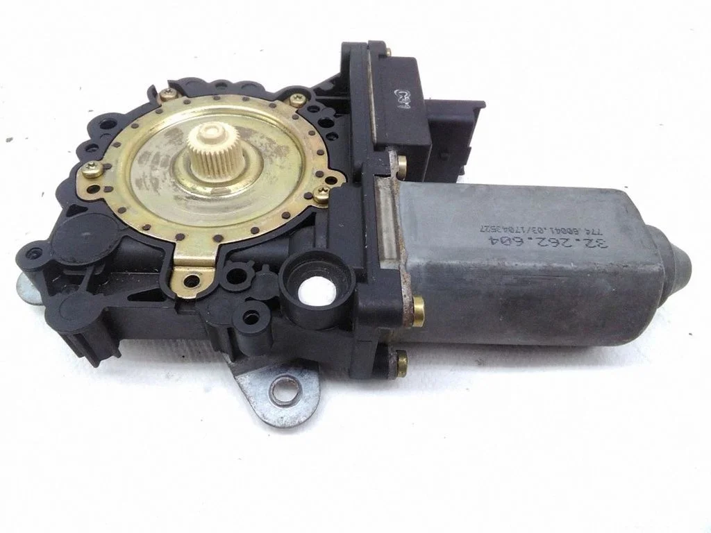 Rear door window regulator motor 32262604