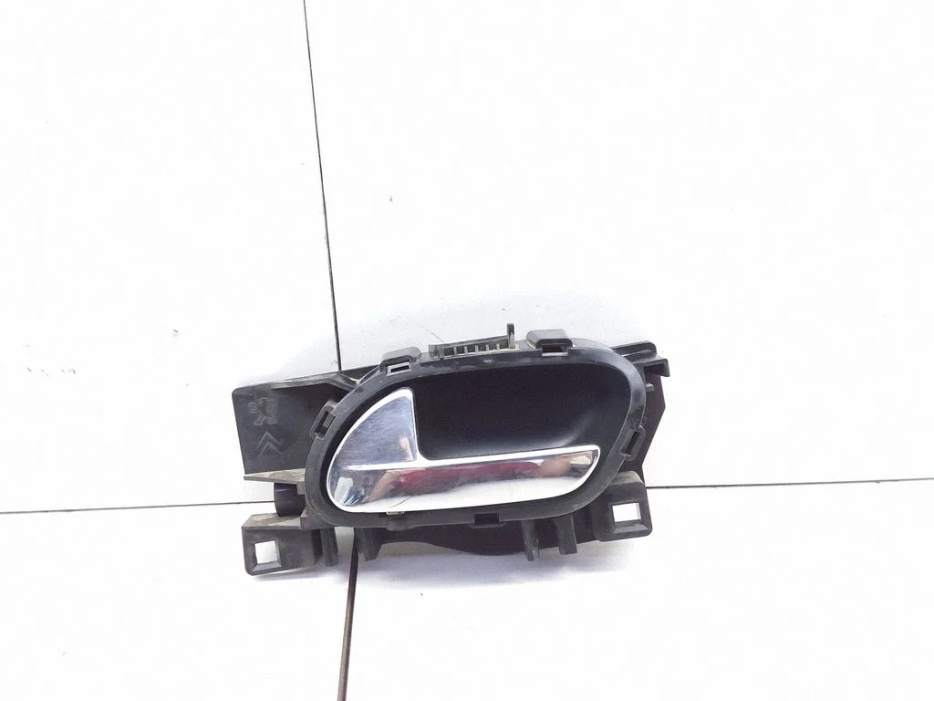 Esiukse sisemine käepide – Peugeot 207 CC (2007-2014)