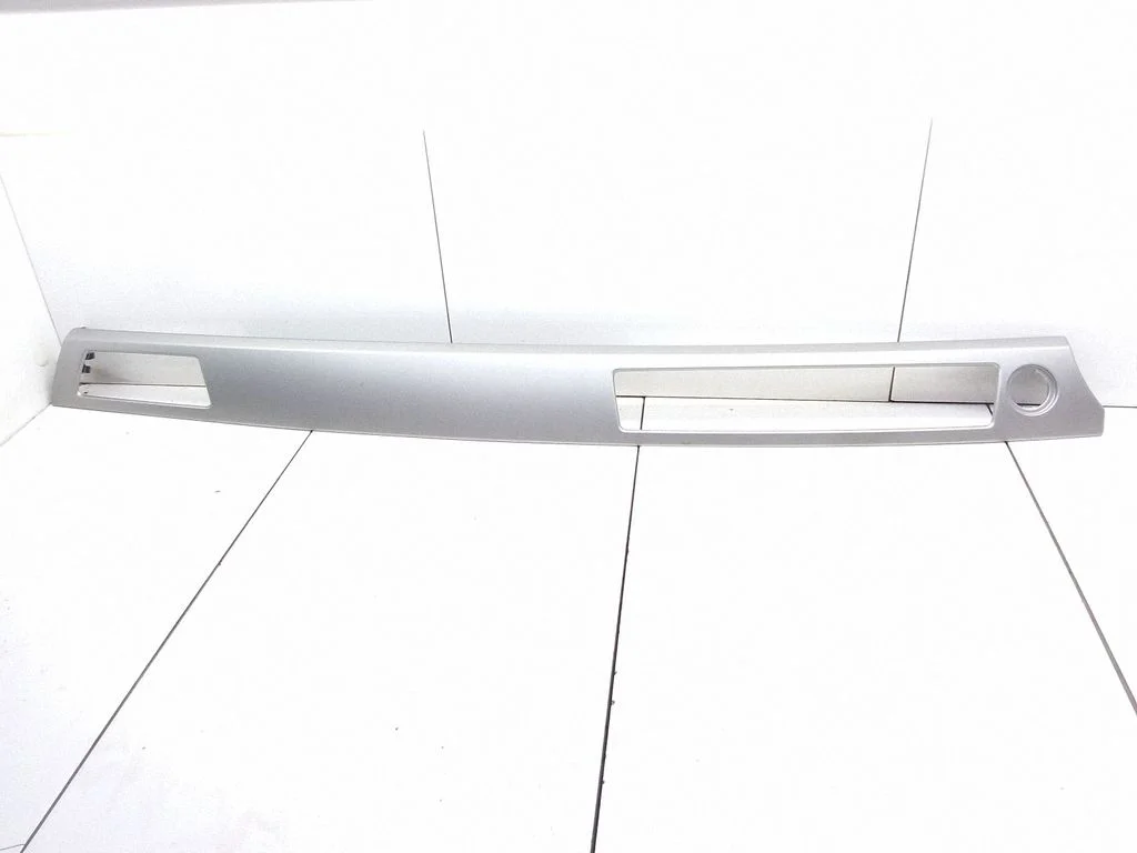 Dashboard glove box trim 7132846