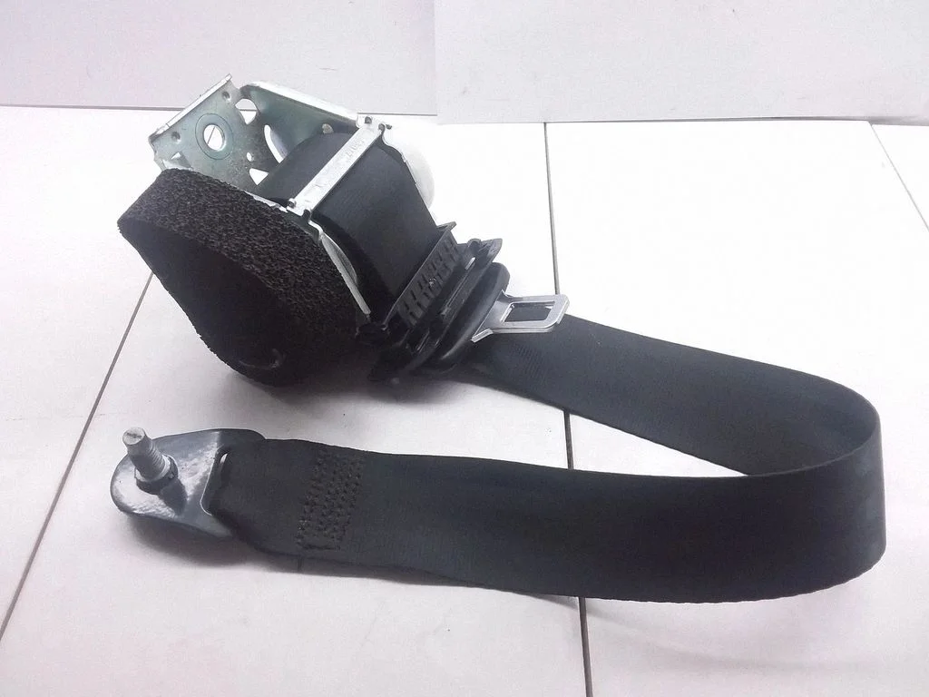 Aizmugurējā drošības josta 9682036280