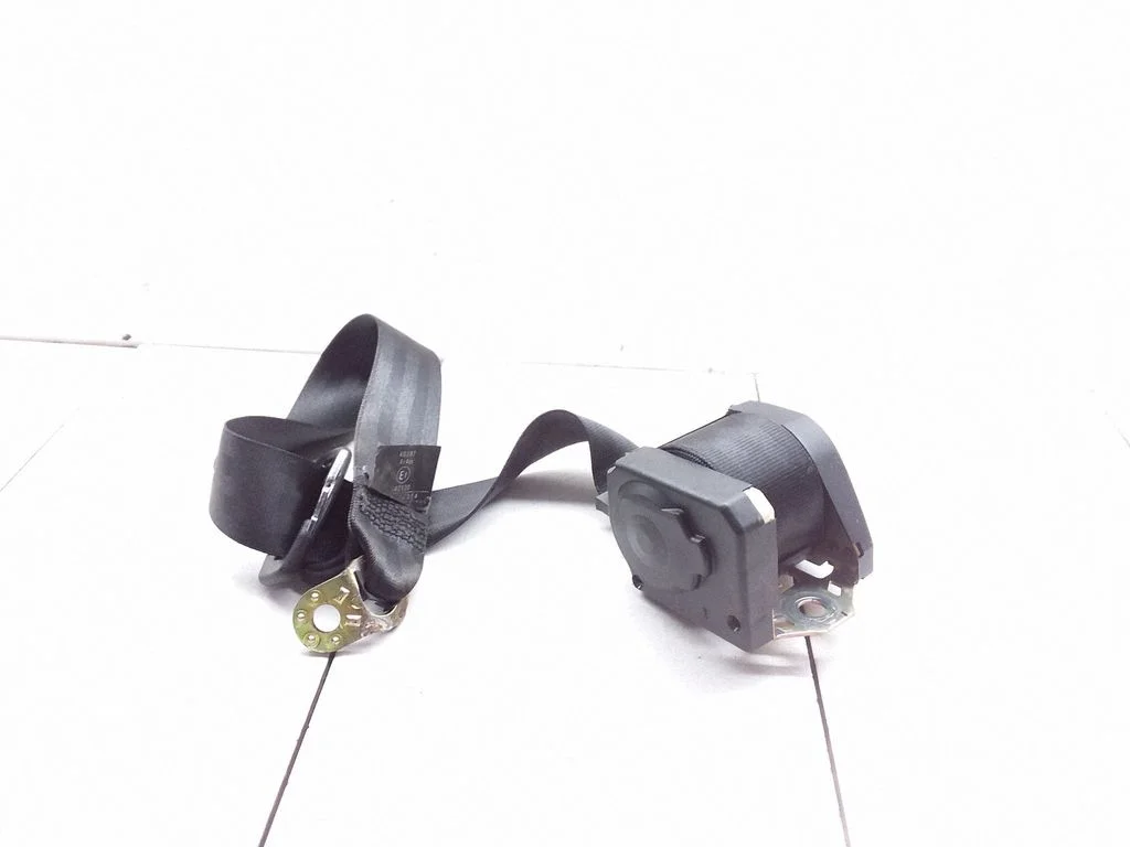 Rear seatbelt – Audi A3 S3 8L (1996-2003)