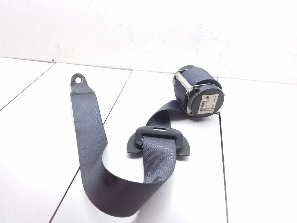 Rear seatbelt 609213800