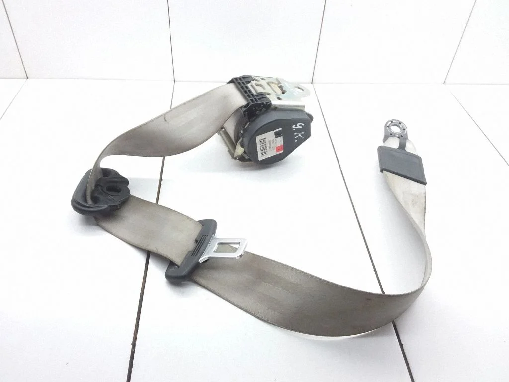 Pas bezpieczeństwa tylny 4L0857805G