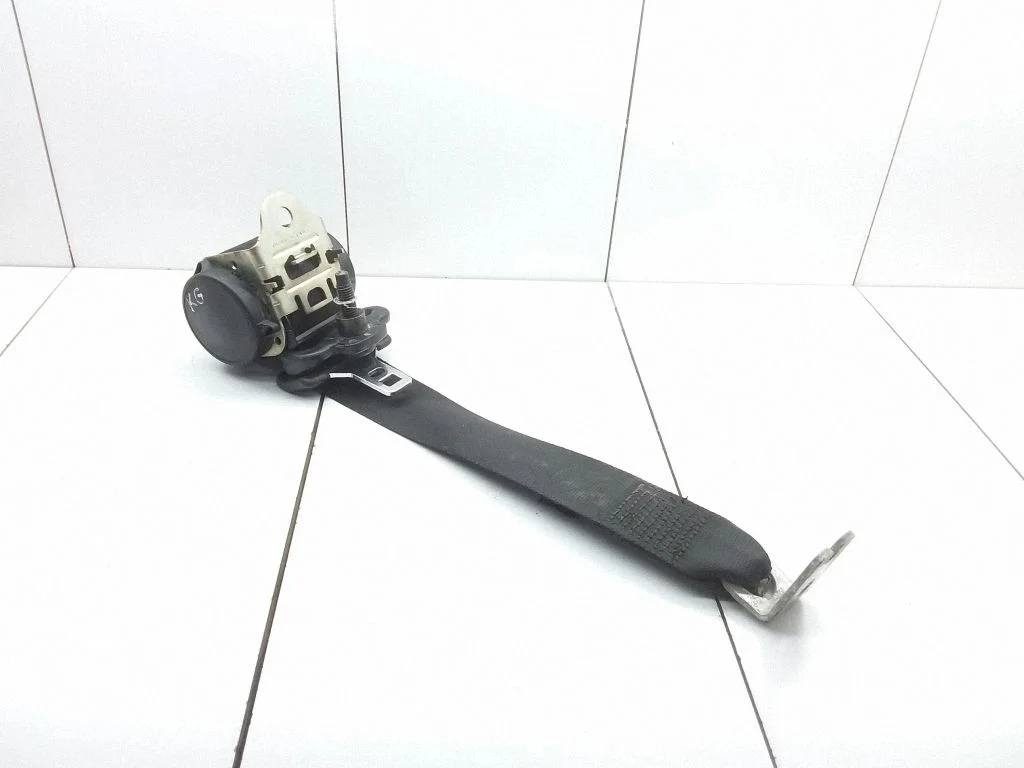 Rear seatbelt 2S5AB611B69AA