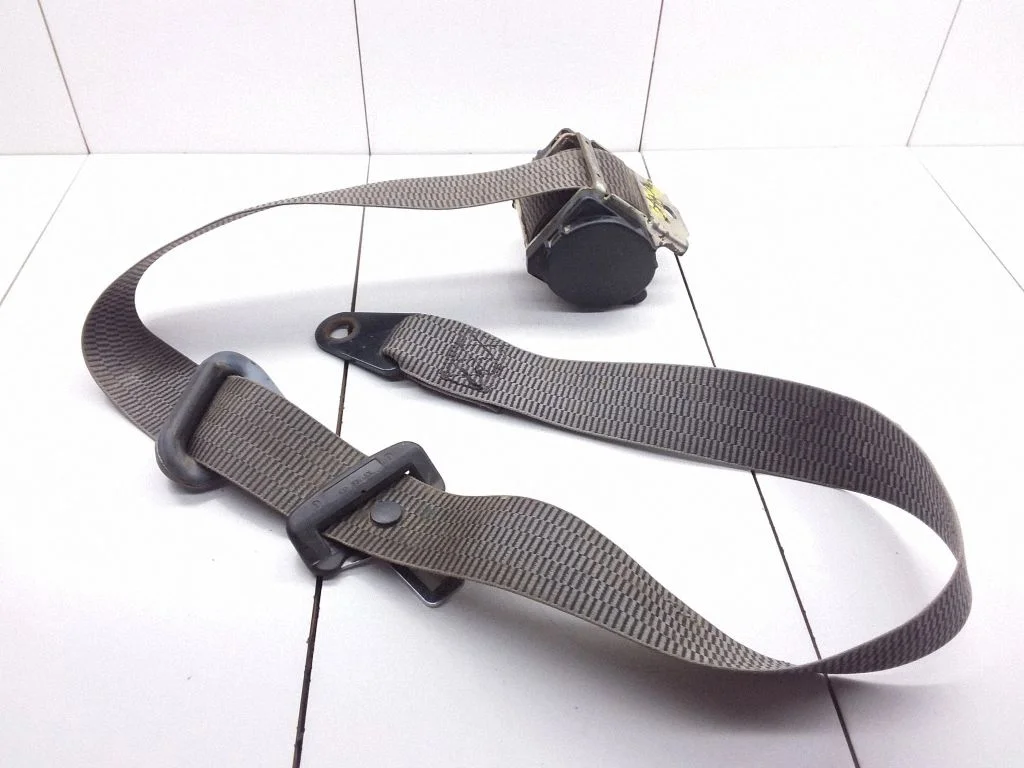 Rear seatbelt AWR2948LNF