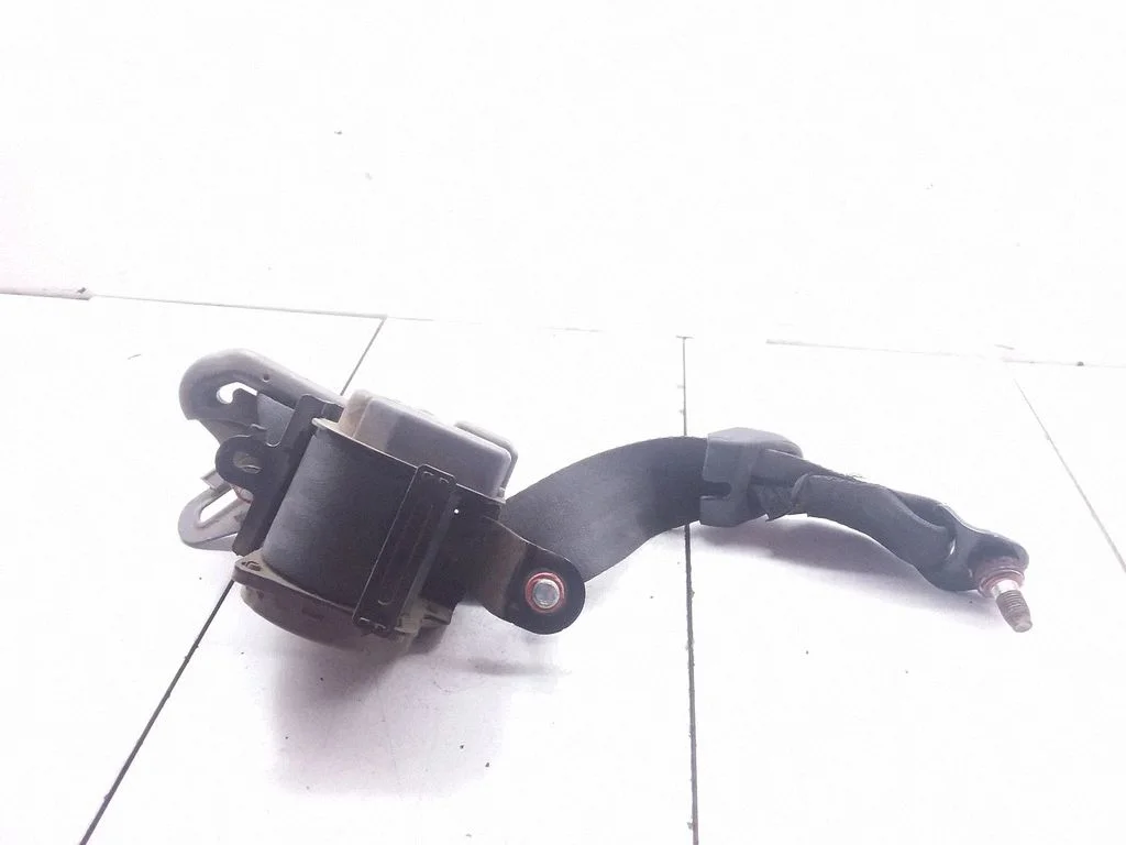 Rear seatbelt 0432021